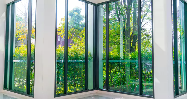 Emergency Balcony Door Glass Repair in Titusville, FL